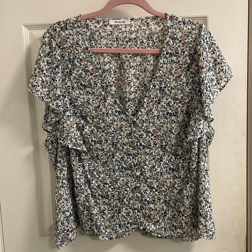 Madewell Carmelina Flutter Sleeve Top in Blossoming Vines
